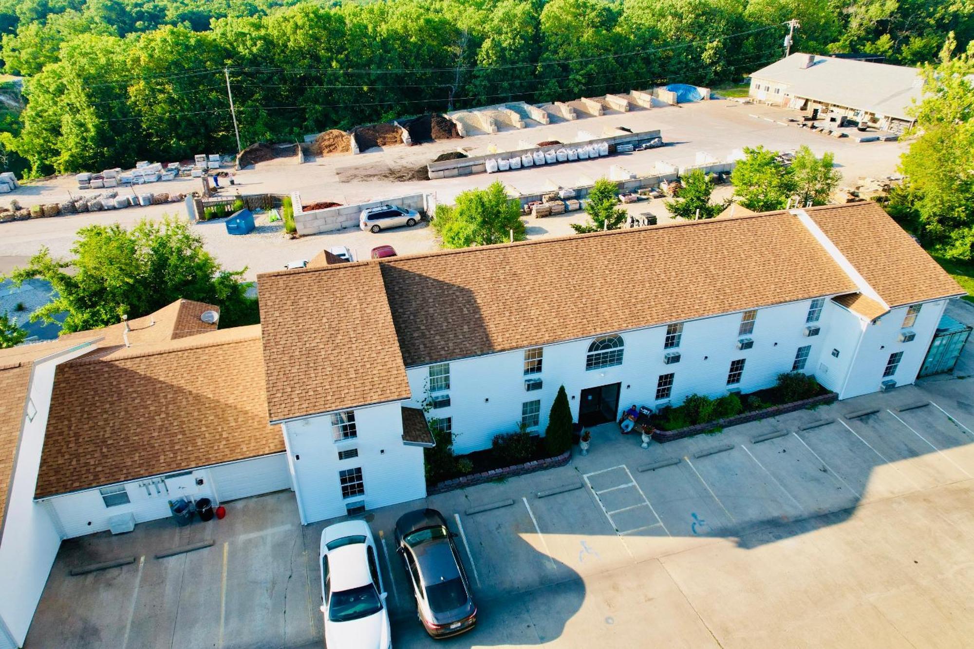 Ozark Inn And Suites Osage Beach Esterno foto